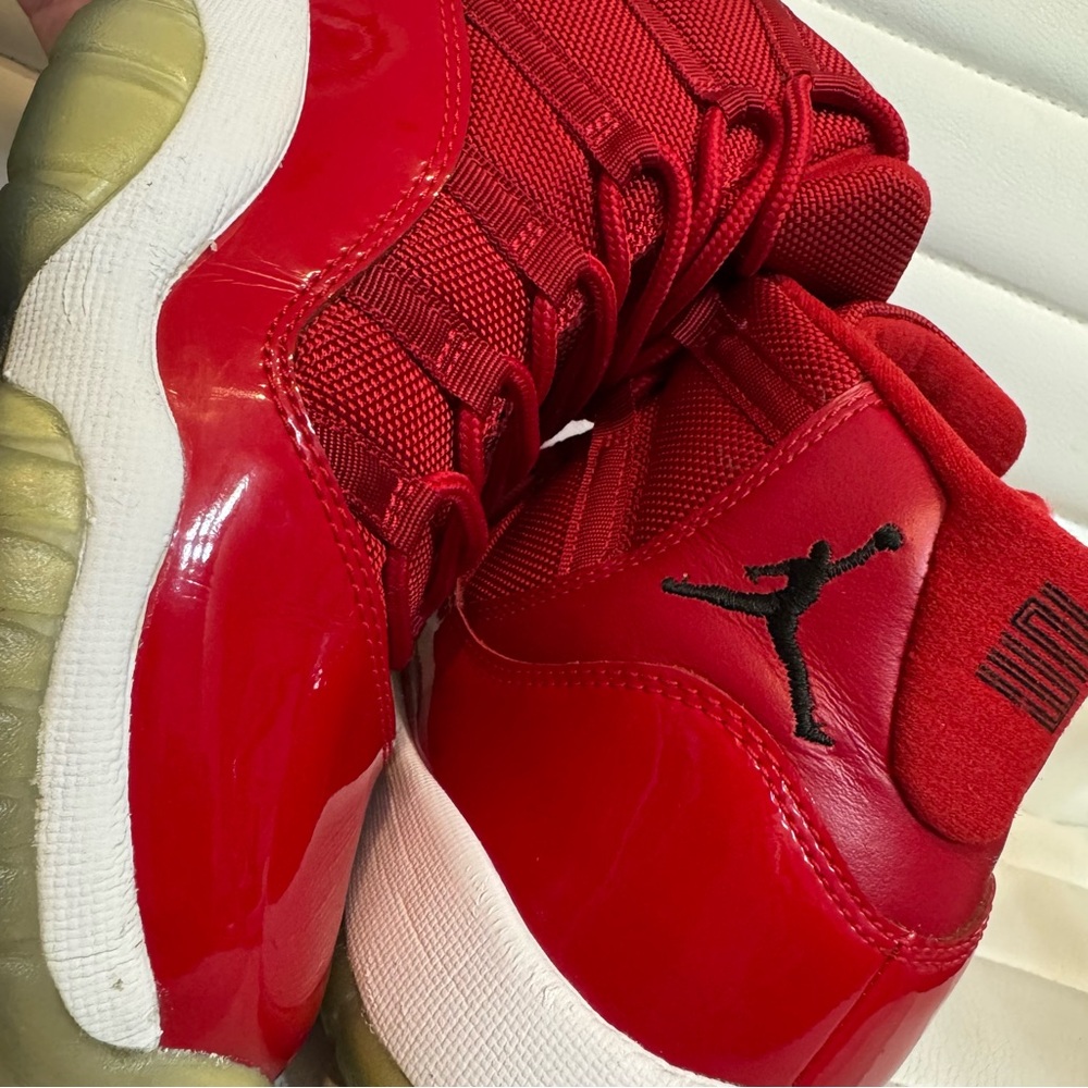 Jordan 11 Retro High Win Like '96 Womens 7.5 or 6 Youth 378038-623